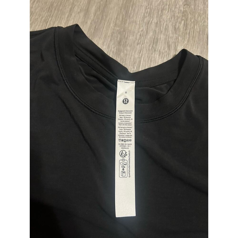 Lululemon License To Train Relaxed Fit T Shirt Womens Size 8 Black Gym Tech Tee - Picture 3 of 6